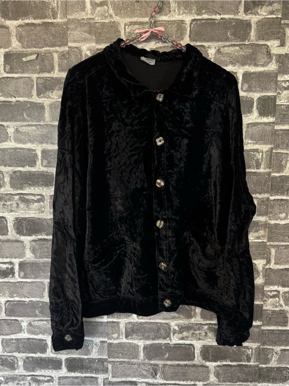 CP Shades crushed velvet button down blouse
Black pockets